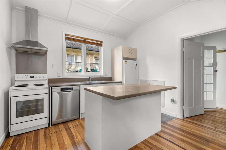 11 Fow Street Hamilton_13