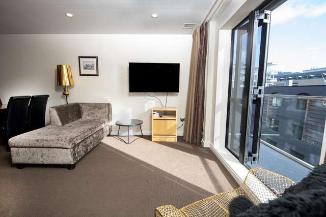 5J/257 Wakefield Street Wellington Central_3