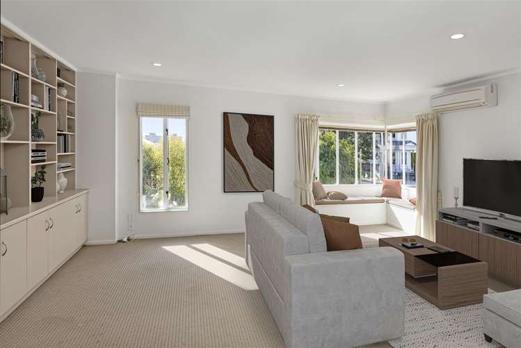 2/20 Up Francis Street Blenheim Central_4