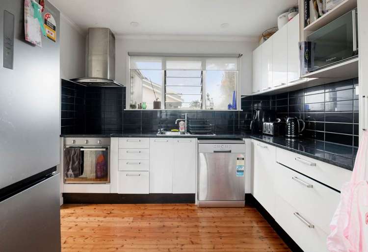 2/27 Alma Crescent Papakura_5