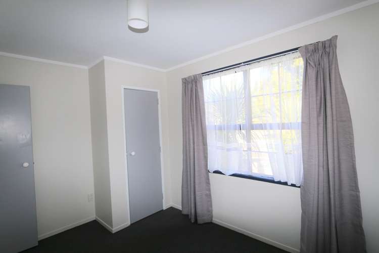 6 Glucina Place Glen Eden_13