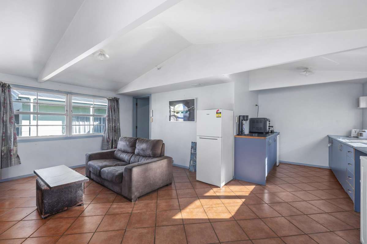 33A/B Scott Avenue_5