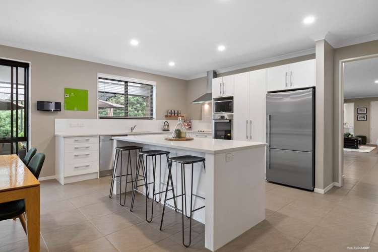 65 Lough Bourne Drive Pukekohe_5