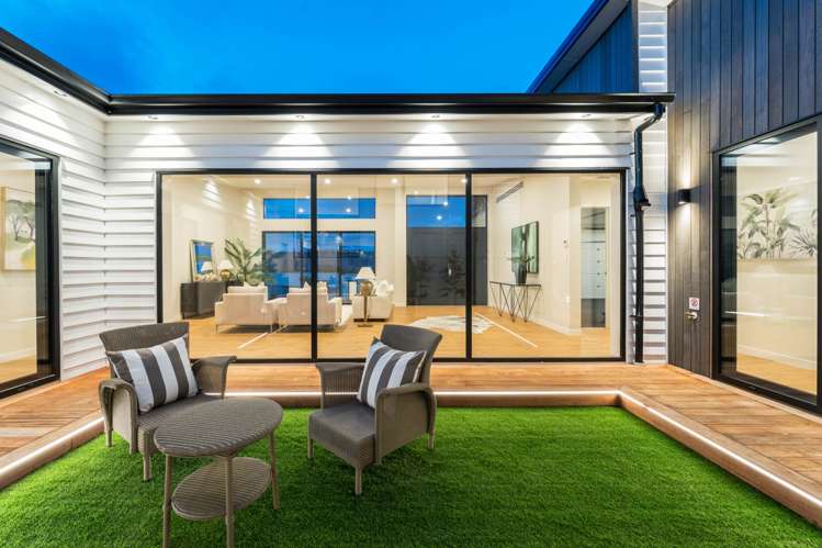 18 & 18a Katote Avenue Swanson_13