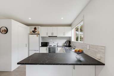16 Sabys Road_1