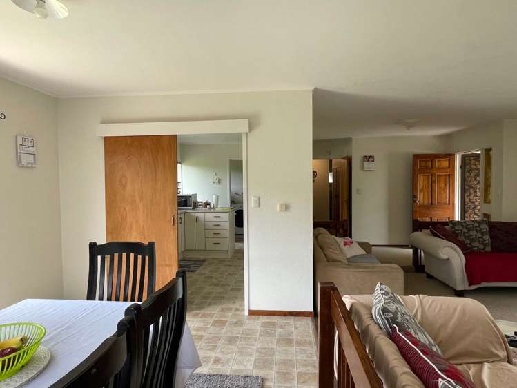 7 Rathgar Road Henderson_6