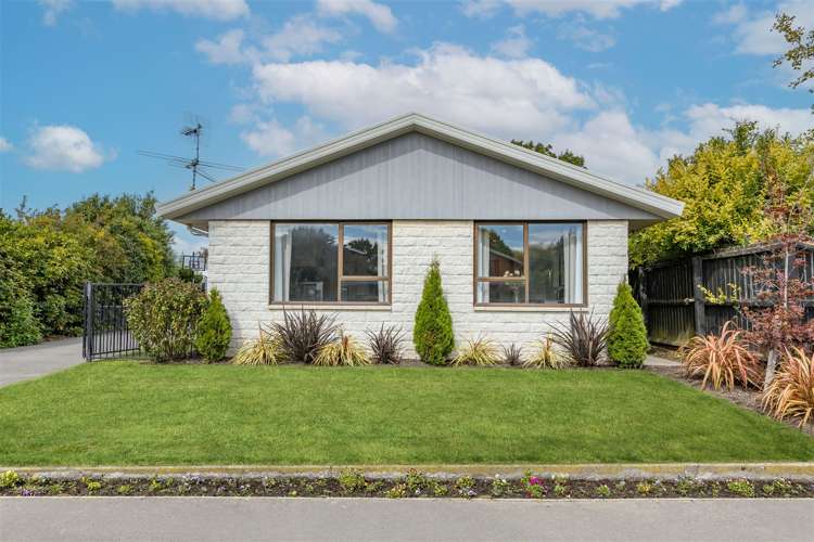 1 Millstream Drive Lincoln_21