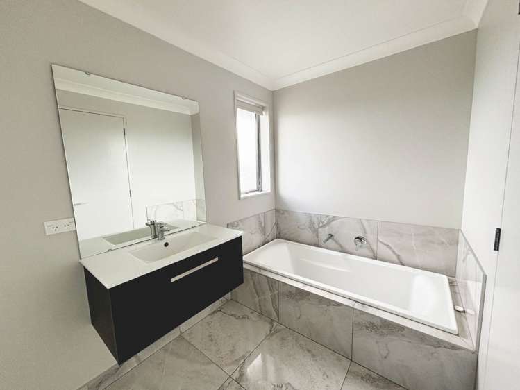 9 Kahawairahi Drive Beachlands_10