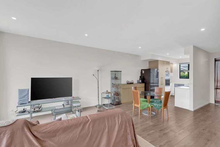 166 Seventh View Avenue Beachlands_15