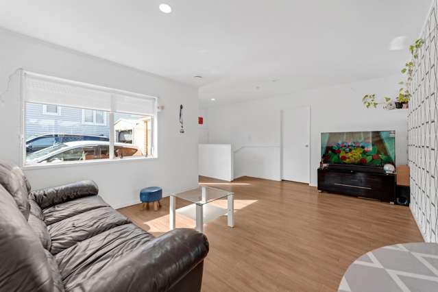 2/40 Chartwell Avenue Glenfield_3