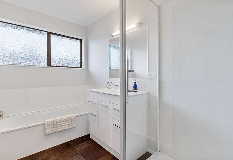 1/22 Majesty Place Half Moon Bay_11