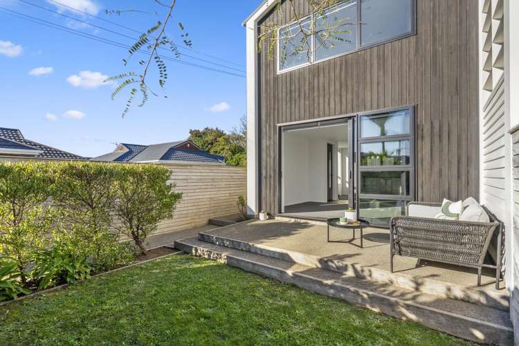 42c Tennyson Street Petone_17