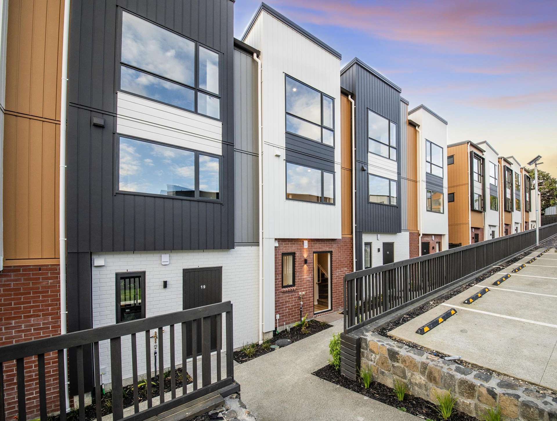 21 Don Oliver Lane Glen Eden_0