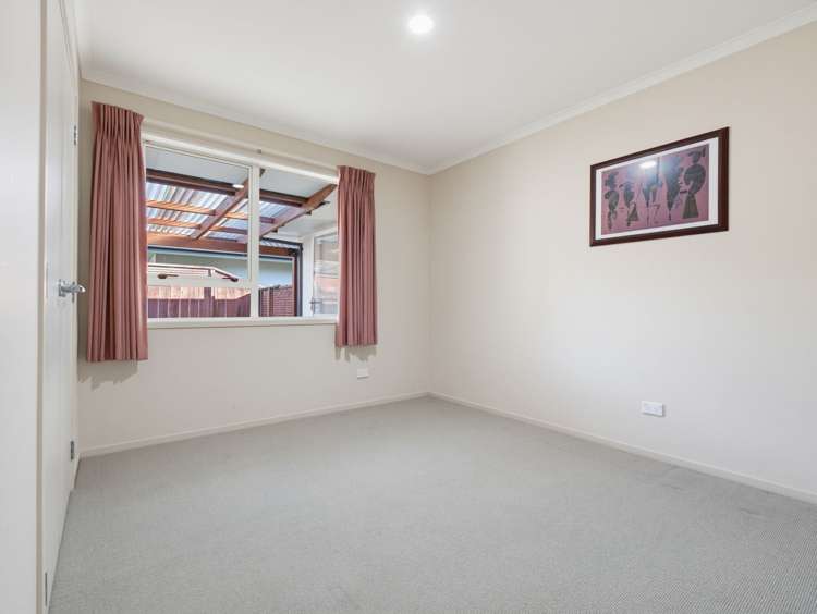 8 Montrose Place Pyes Pa_12