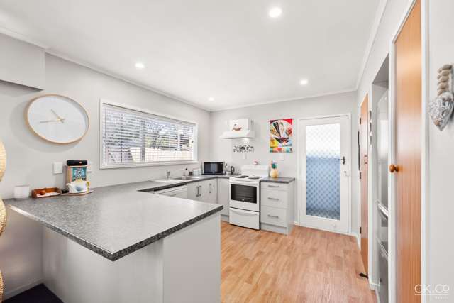 43A Ludlam Crescent Woburn_1