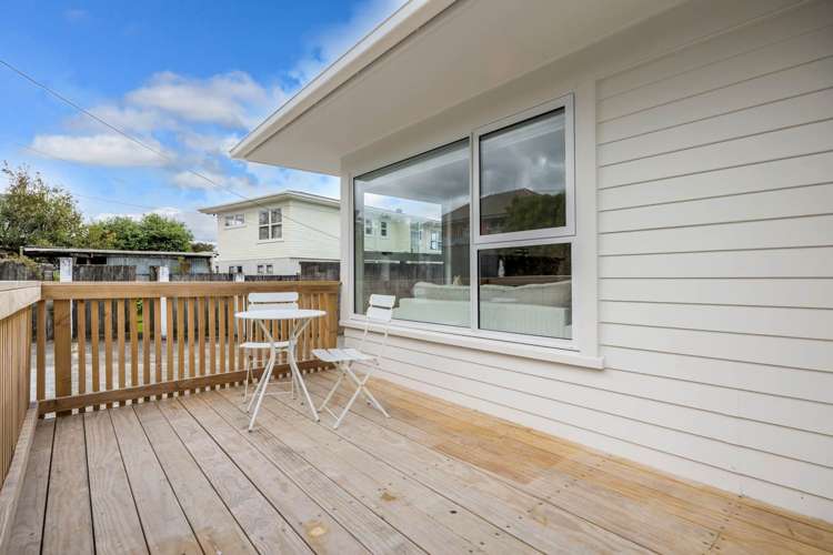 1/11 Corunna Road Milford_2