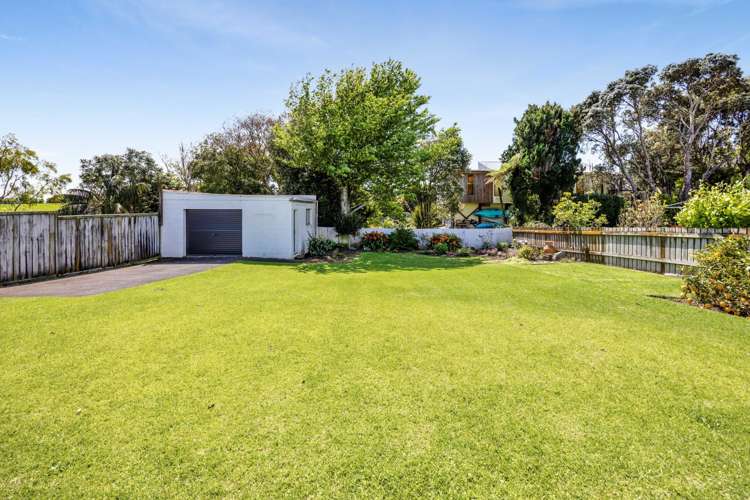 37 Clifton Drive Waitara_16