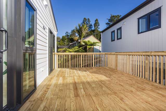 81A Ayton Drive Totara Vale_1