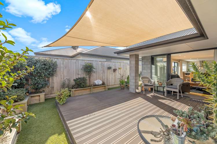 4 Catalina Crescent Burleigh_17