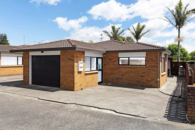 Investor Alert or First Home Dream in The Gardens!