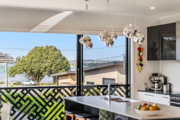 2/204 Riddell Road Glendowie_8