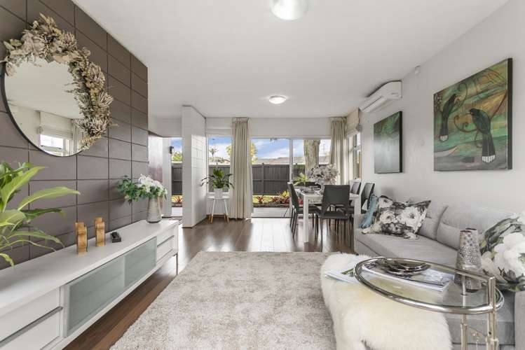 100 Elliot Street Pahurehure_15