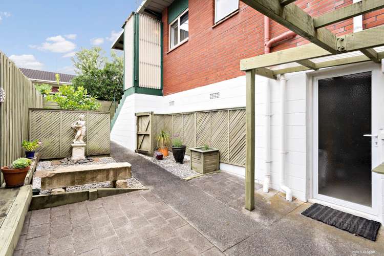 3/2 Ngaio Street Takapuna_11