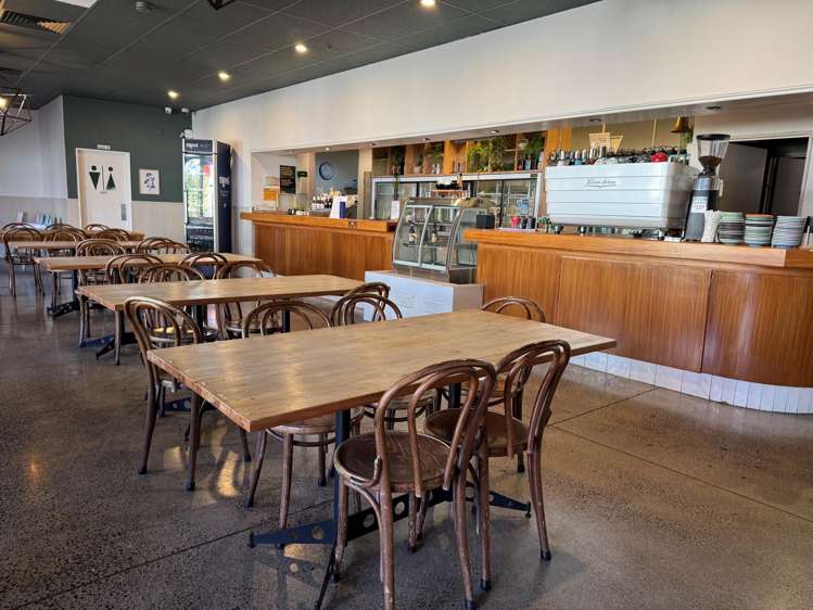 12/20 Clyde Street Shopping Centre Hamilton East_0