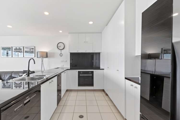 11/309 Wakefield Quay Stepneyville_3