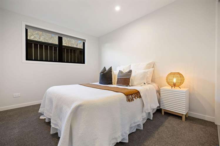 6 Shallow Close Jacks Point_15