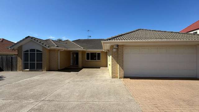 Spacious 4 Bedroom Family Home with Double Garage in Botany