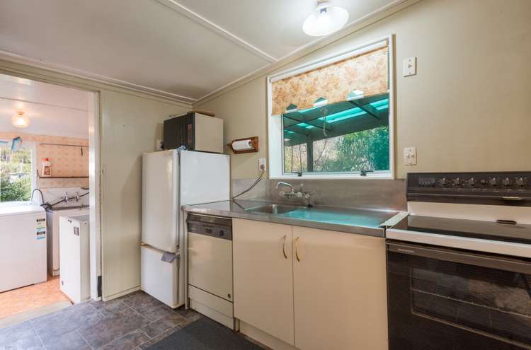 14 Esplanade Okiwi Bay_10