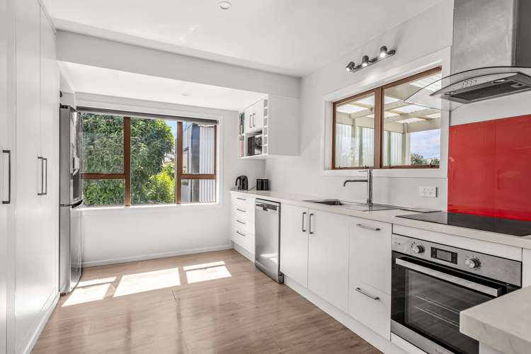 210 Whitby Road Wakefield_11