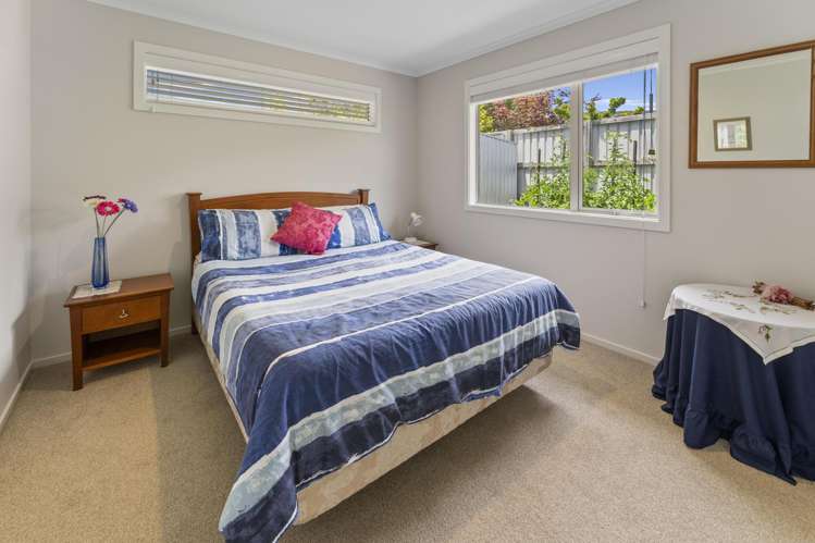 6 Kelly Way Richmond_11