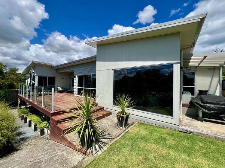 5c Sunshine Rise Raglan_1