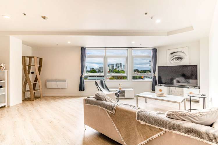 6J/205 Hobson Street_0