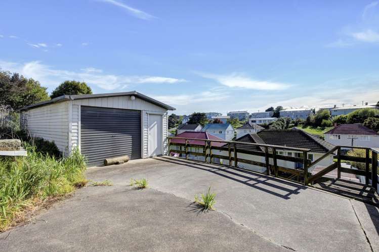 172 Champion Street Cannons Creek_15