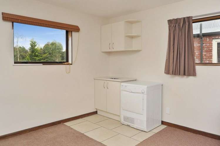 454 Johns Road Fernside_24