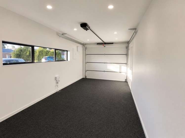 1/36 Longburn Road Henderson_15