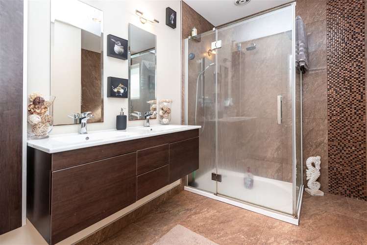 9 Edgar Pearce Place Howick_16