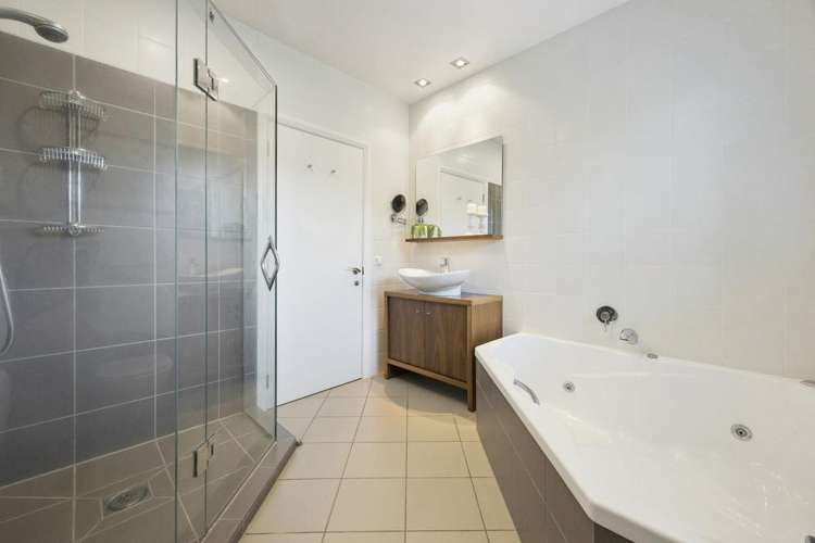 34 Glengyle Street Vauxhall_13