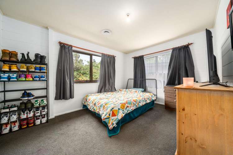 6 Serenity Grove Maoribank_12