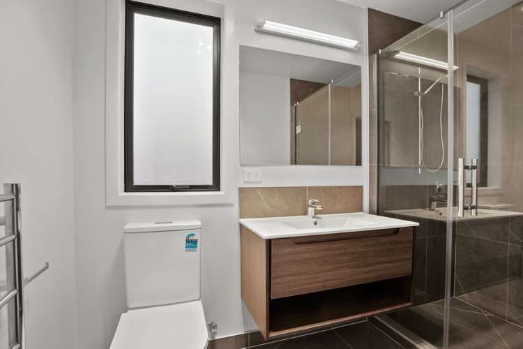 1/6 Tiro Place Rototuna North_10