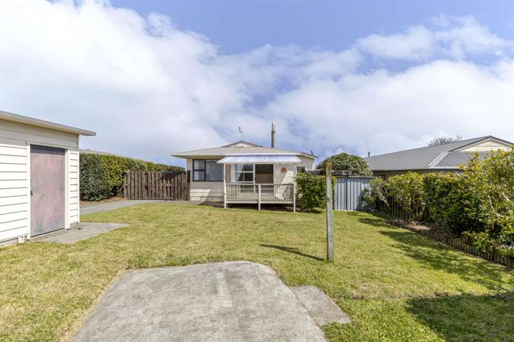 8 Silby Street Waitara_24