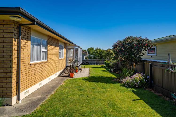 4 Linden Court Richmond_19
