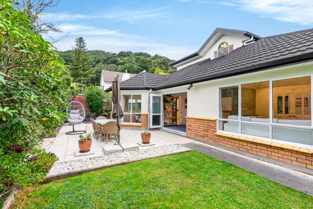 Coastal Elegance with Exceptional Family Living