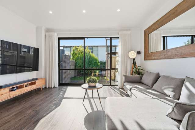 Easy Living in the Heart of Hobsonville