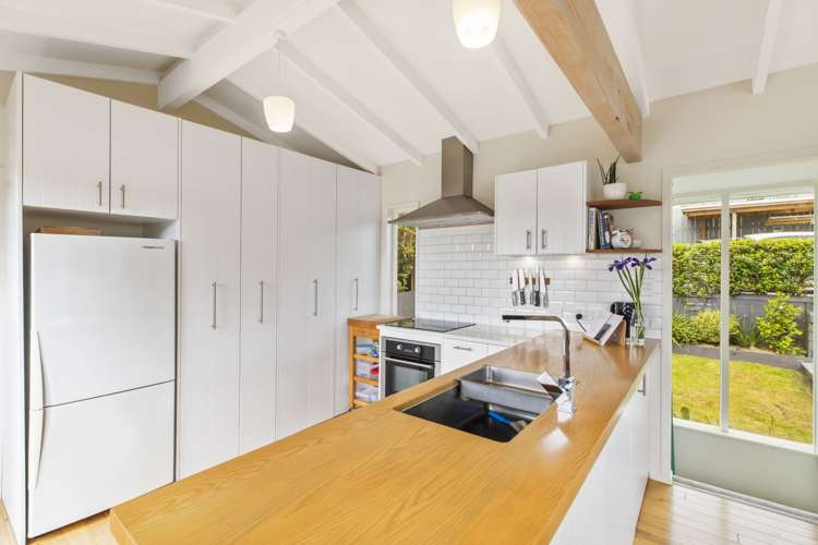 2/24 Shetland Street Glen Eden_6