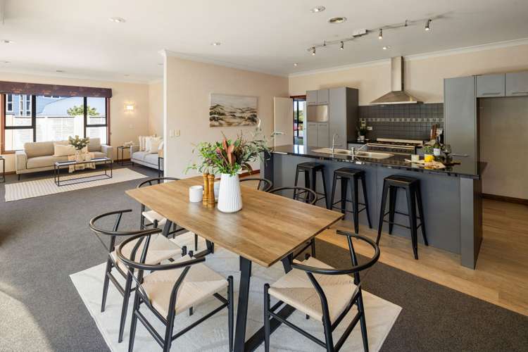 6 Merlin Close Huntington_14