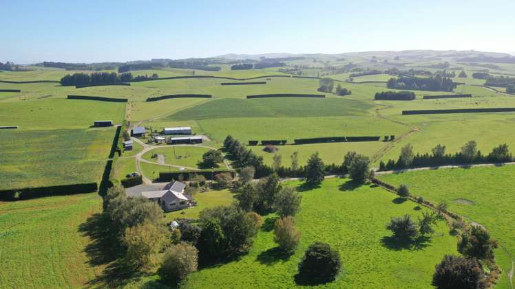 357 Middle Road Gore Surrounds_17